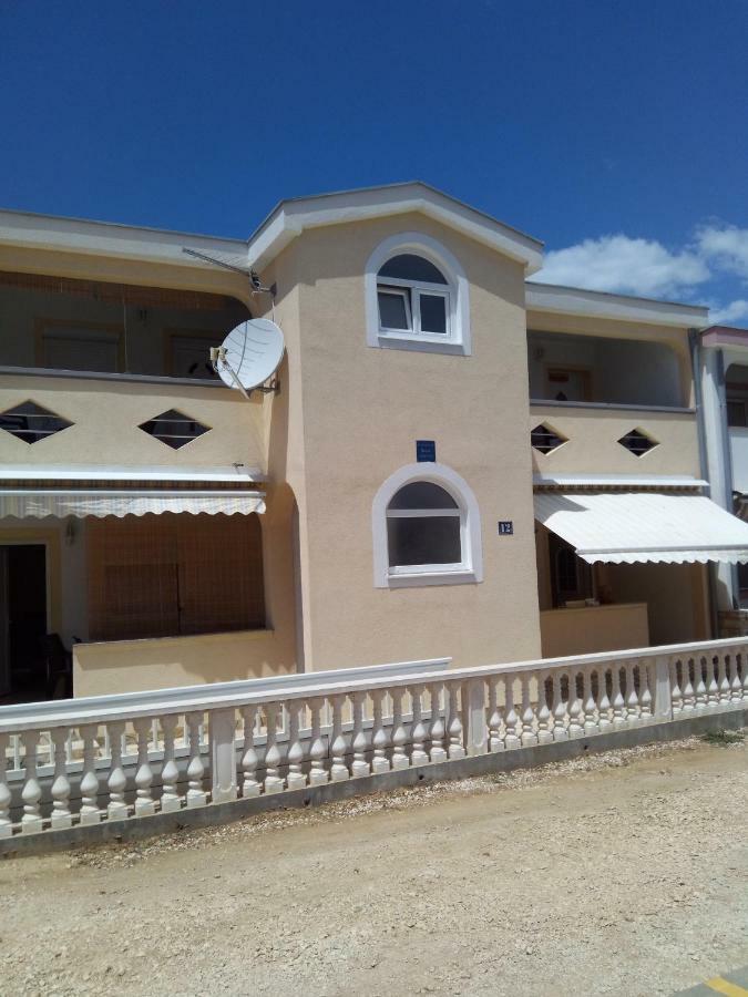 Apartment Marta Nin Exterior foto